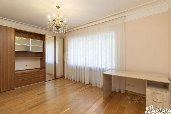 3-комн квартира улица Семакова, 6,  д. 6
