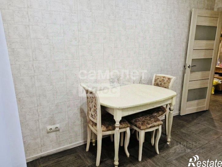1-комн квартира улица Эрвье, 24 к3,  д. 24 к3