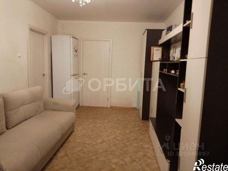 2-комн квартира ул 50 лет Октября, 37а,  д. 37а