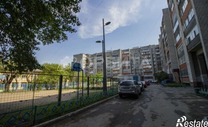 2-комн квартира улица Циолковского, 15,  д. 15
