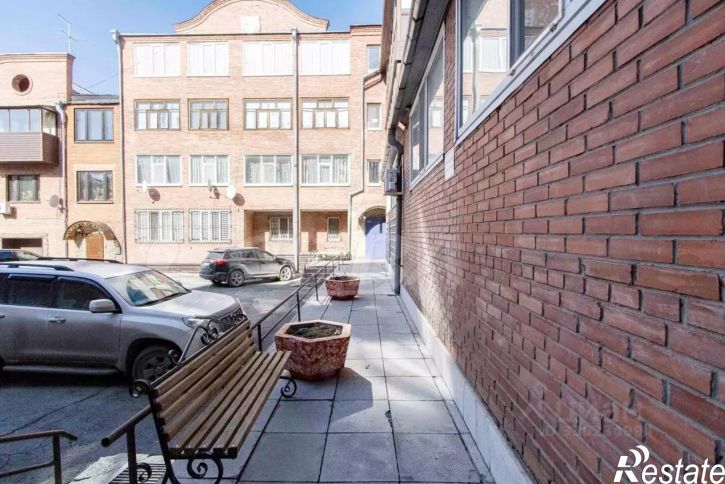 3-комн квартира улица Кирова, 8,  д. 8