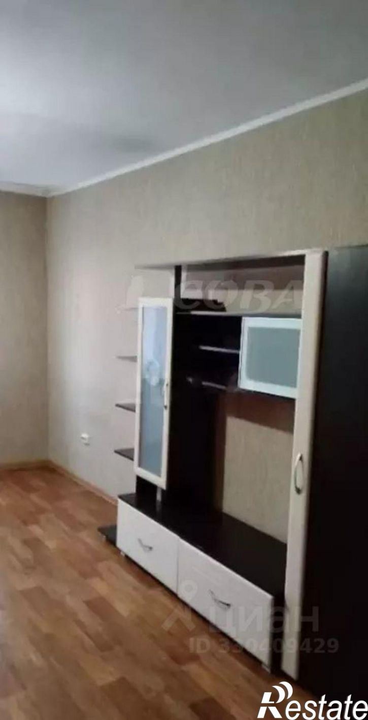 3-комн квартира ул Мебельщиков, 4,  д. 4