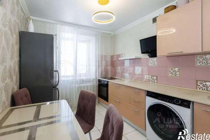 3-комн квартира ул Боровская, 8,  д. 8