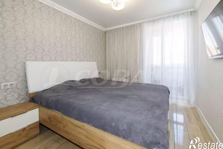 3-комн квартира ул Боровская, 8,  д. 8