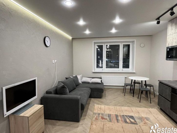 2-комн квартира улица Республики, 204 к13,  д. 204 к13