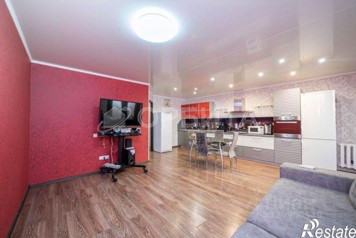 3-комн квартира ул Муравленко, 3,  д. 3