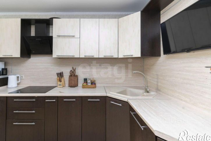 3-комн квартира ул Пермякова, 83 2,  д. 83 2,  к. 2
