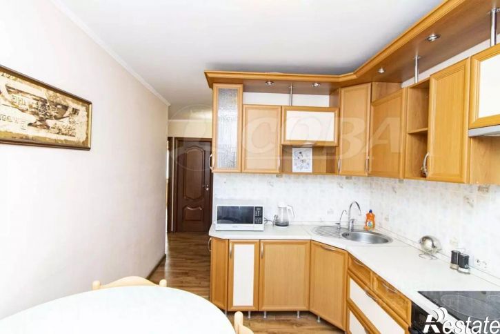 3-комн квартира ул Ялуторовская, 29,  д. 29