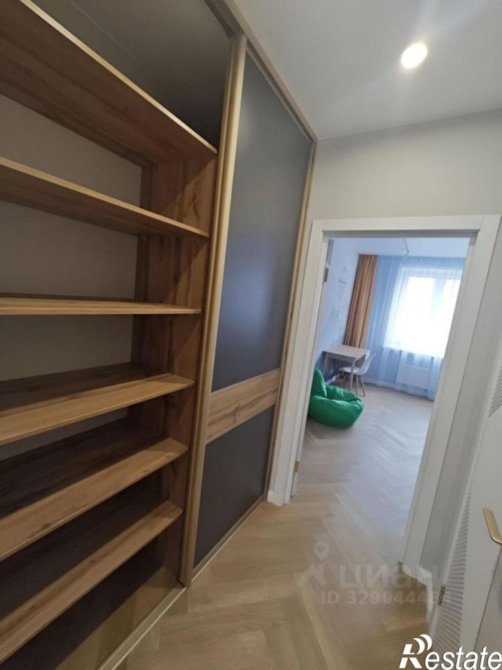 2-комн квартира Новгородская улица, 20,  д. 20