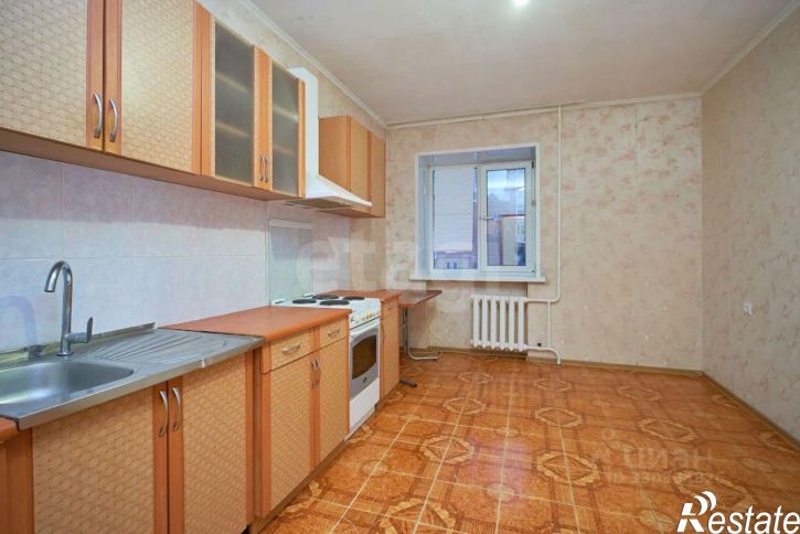 3-комн квартира ул Сургутская, 11 4,  д. 11 4,  к. 4