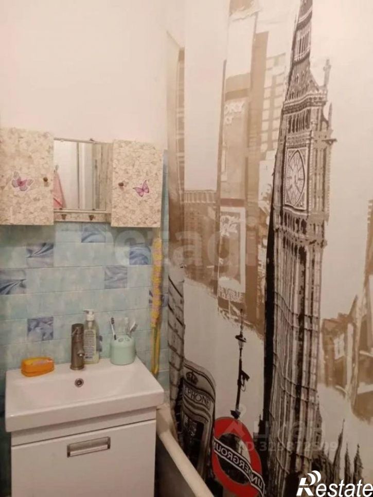 2-комн квартира Таврическая улица, 10,  д. 10