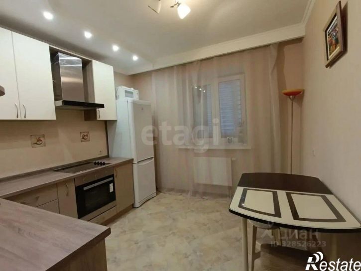 2-комн квартира ул Революции, 228 3,  д. 228 3,  к. 3