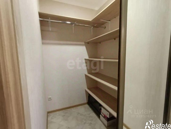2-комн квартира ул Революции, 228 3,  д. 228 3,  к. 3