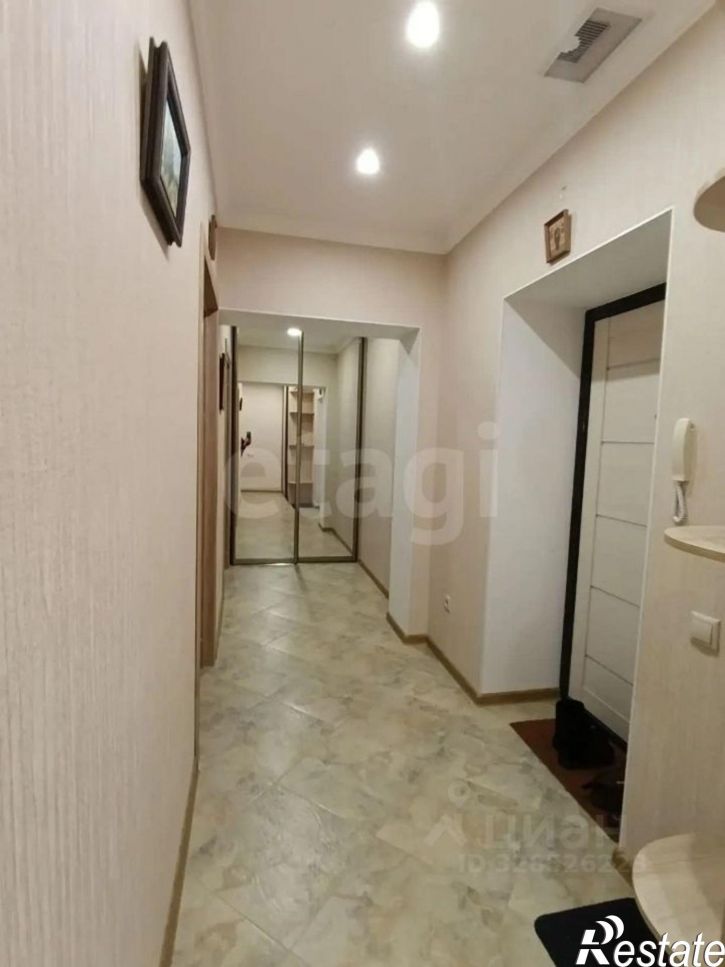 2-комн квартира ул Революции, 228 3,  д. 228 3,  к. 3