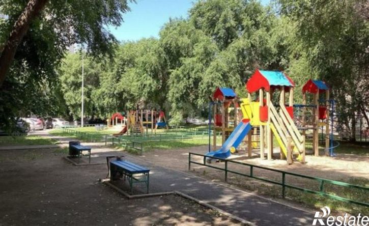 3-комн квартира ул Мельникайте, 48,  д. 48