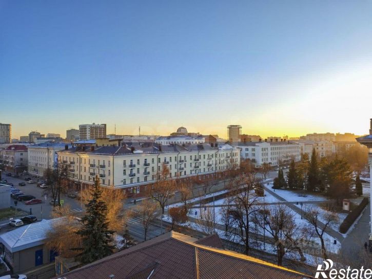 5-комн квартира ул 8 Марта, 2,  д. 2