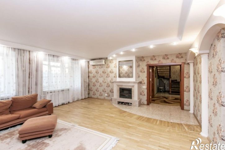 5-комн квартира ул 8 Марта, 2,  д. 2