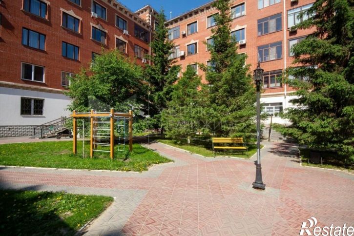3-комн квартира улица Володарского, 17,  д. 17