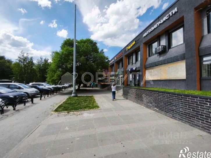 Торговое помещение ул Республики, 215а,  д. 215а