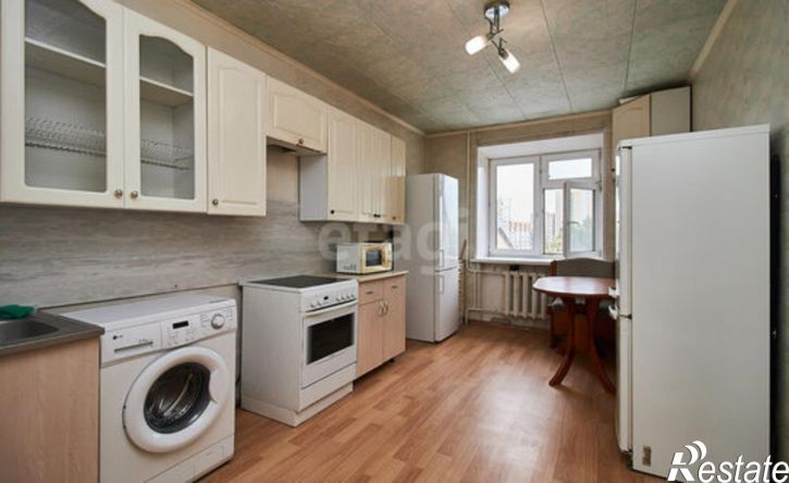 3-комн квартира улица Голышева, 5,  д. 5