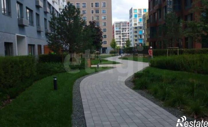 4-комн квартира улица Газовиков, 44,  д. 44