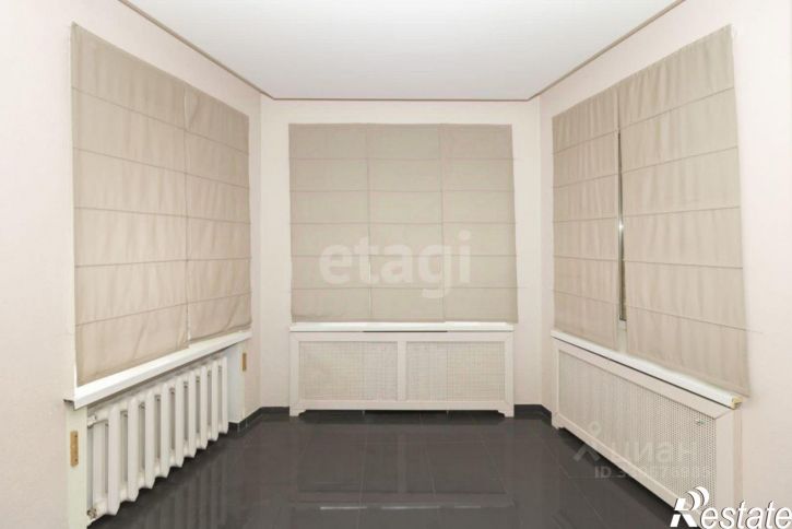 4-комн квартира улица Немцова, 22,  д. 22