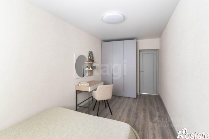 2-комн квартира улица Александра Матросова, 27,  д. 27