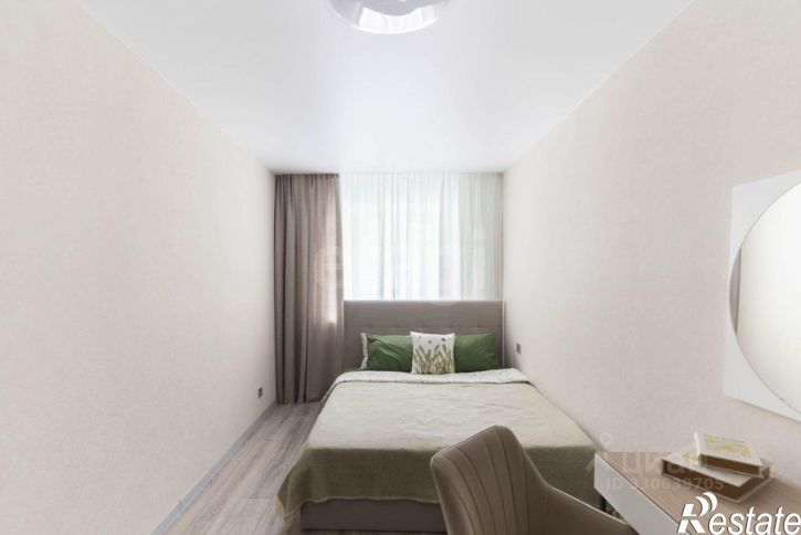 2-комн квартира улица Александра Матросова, 27,  д. 27