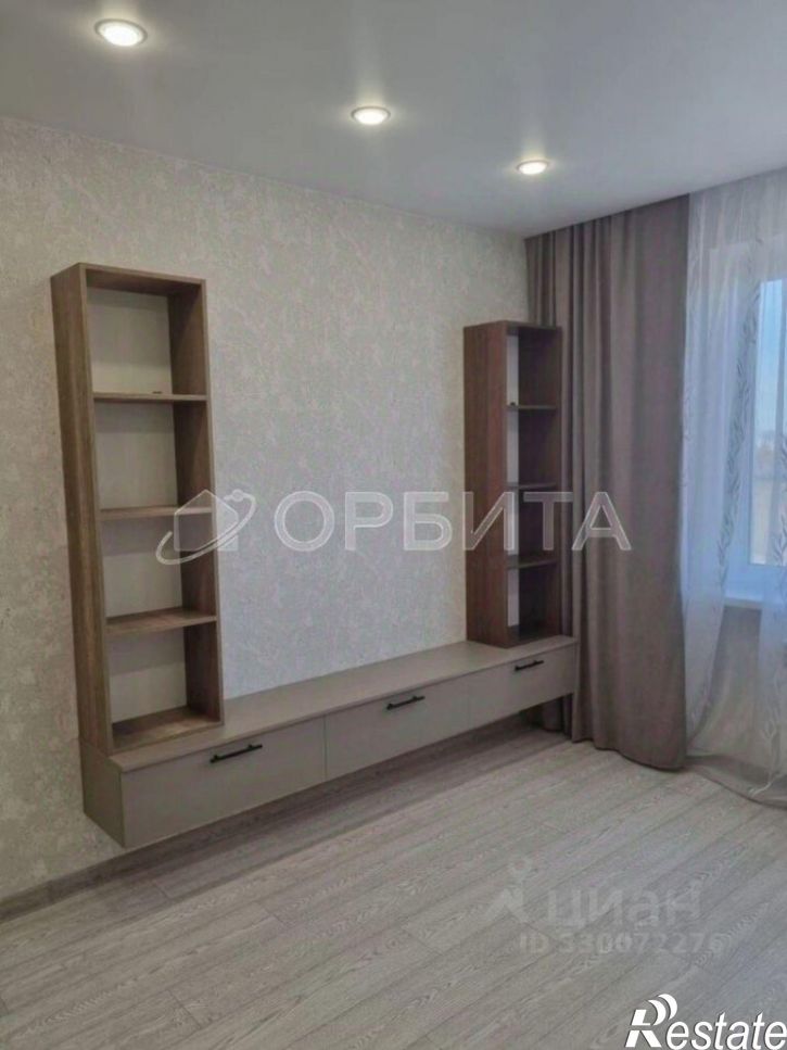 1-комн квартира улица Алексея Леонова, 32,  д. 32