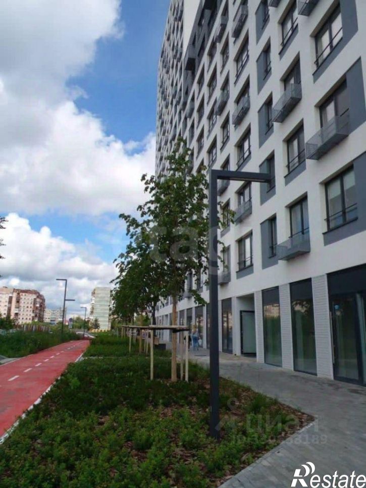 4-комн квартира улица Газовиков, 44,  д. 44