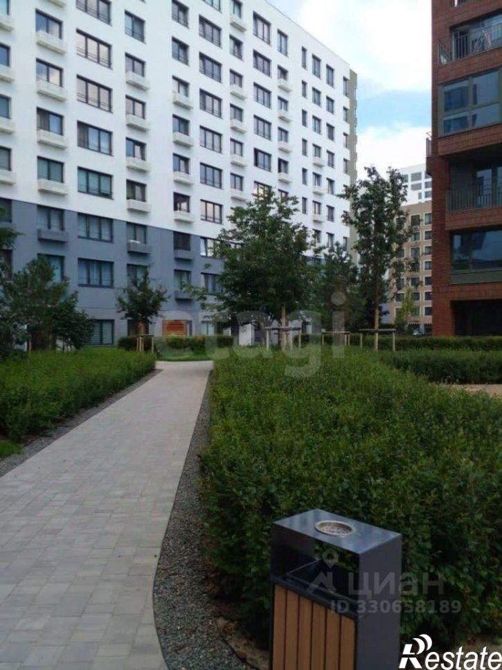 4-комн квартира улица Газовиков, 44,  д. 44