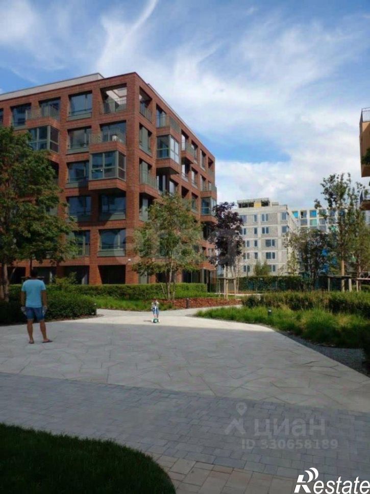 4-комн квартира улица Газовиков, 44,  д. 44
