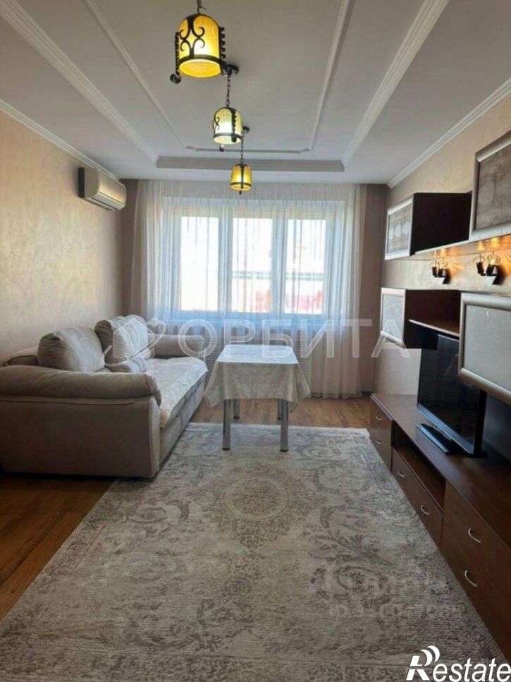 3-комн квартира ул Александра Логунова, 3,  д. 3