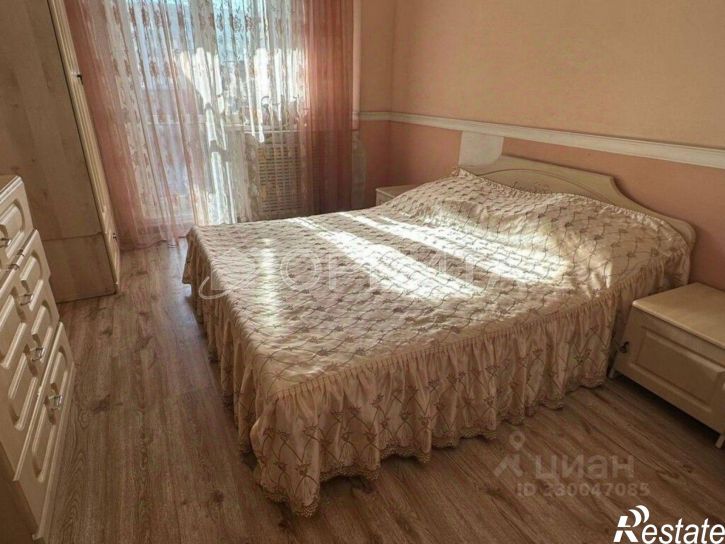 3-комн квартира ул Александра Логунова, 3,  д. 3