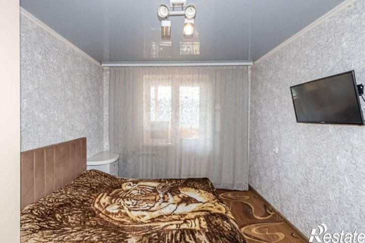 3-комн квартира улица Мельникайте, 128,  д. 128
