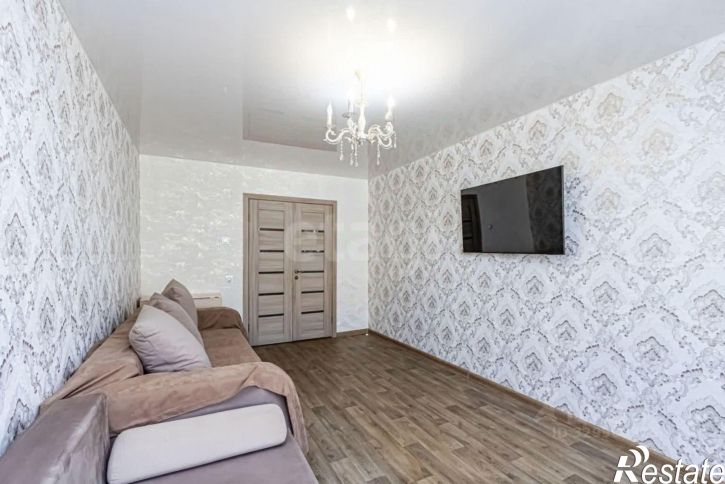 3-комн квартира улица Мельникайте, 128,  д. 128