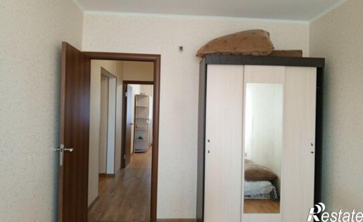 3-комн квартира улица Домостроителей, 38,  д. 38