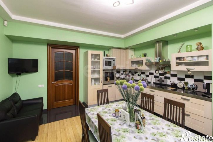 3-комн квартира ул Республики, 14,  д. 14