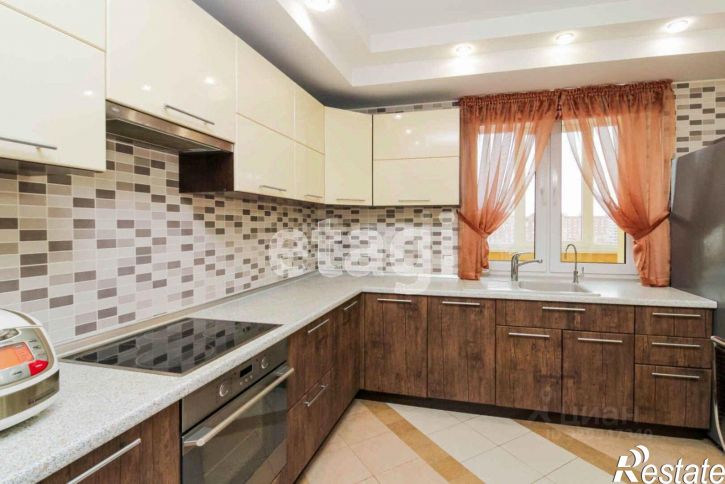 3-комн квартира ул Комсомольская, 75,  д. 75