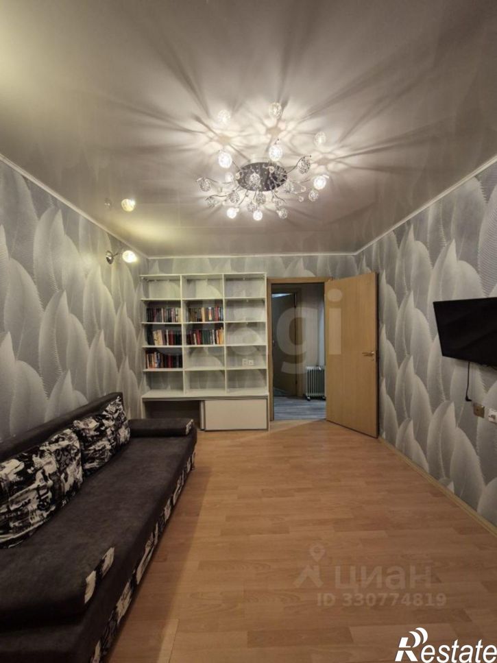 2-комн квартира улица Ветеранов Труда, 3,  д. 3
