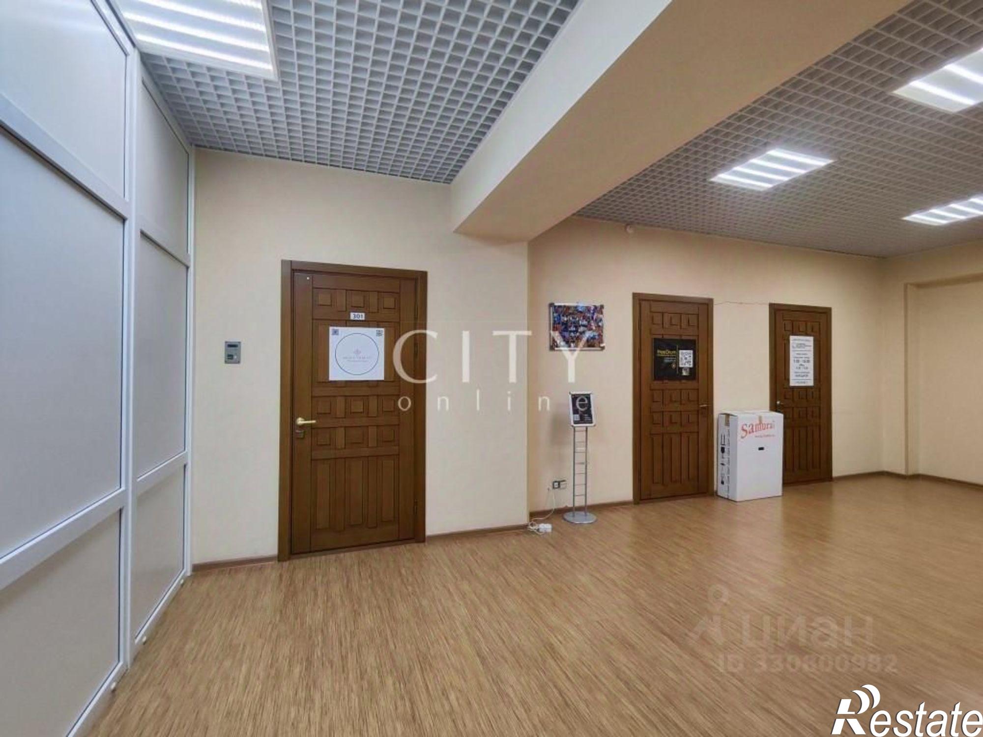 Купить ОСЗ, отдельно стоящее здание за 64 958 700 рублей на ул Газовиков, 33