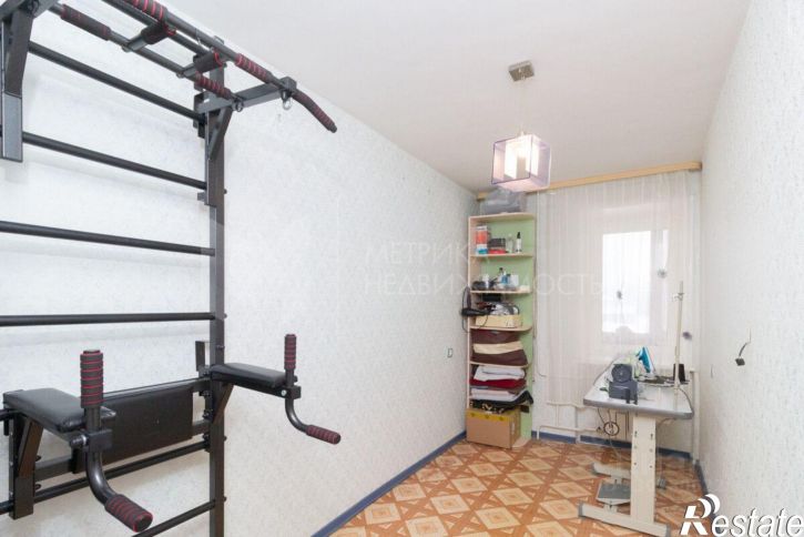 4-комн квартира улица Мира, 65А,  д. 65А