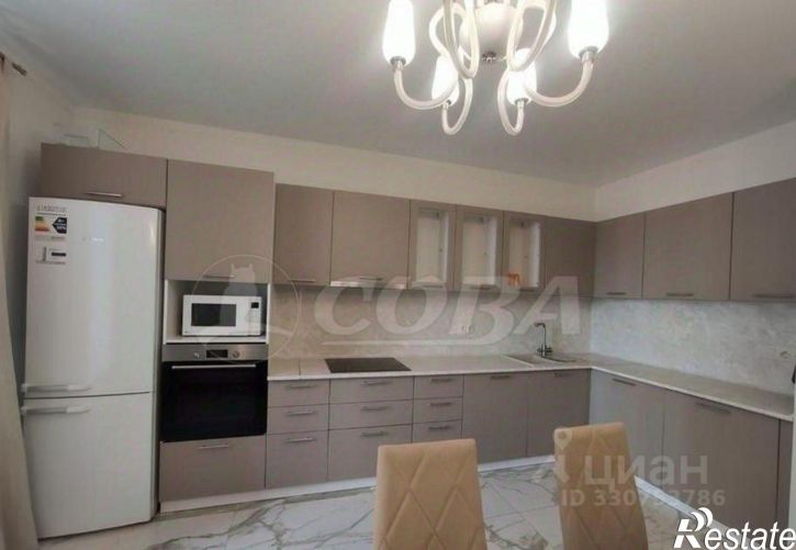 6-комн квартира Полевая улица, 105 к7,  д. 105 к7