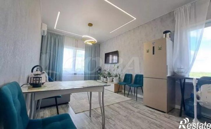 2-комн квартира ул Героев Сталинградской битвы, 1,  д. 1
