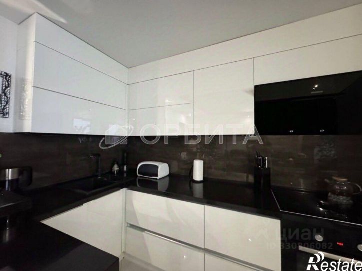 2-комн квартира Кремлёвская улица, 102А,  д. 102А