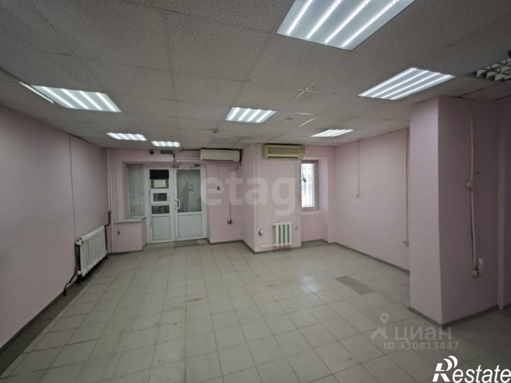 Торговое помещение улица Николая Чаплина, 125,  д. 125