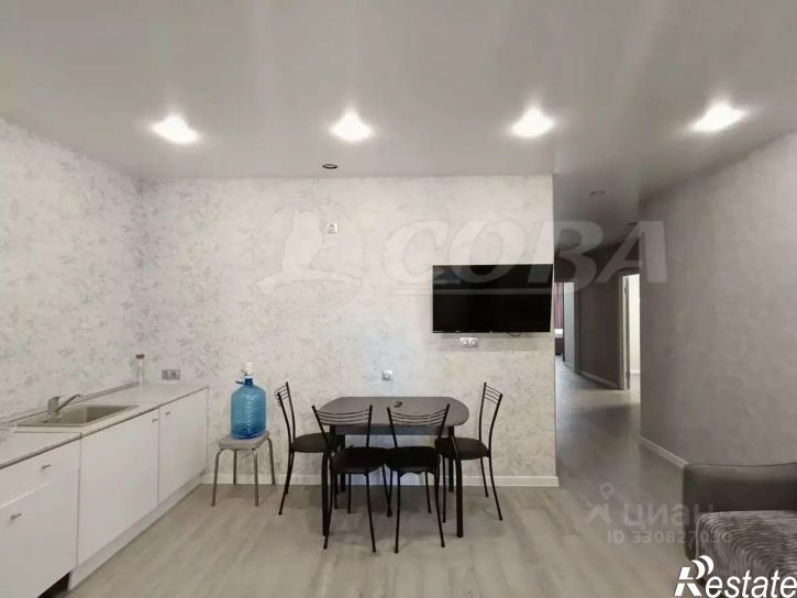 3-комн квартира улица Беляева, 33 к1,  д. 33 к1