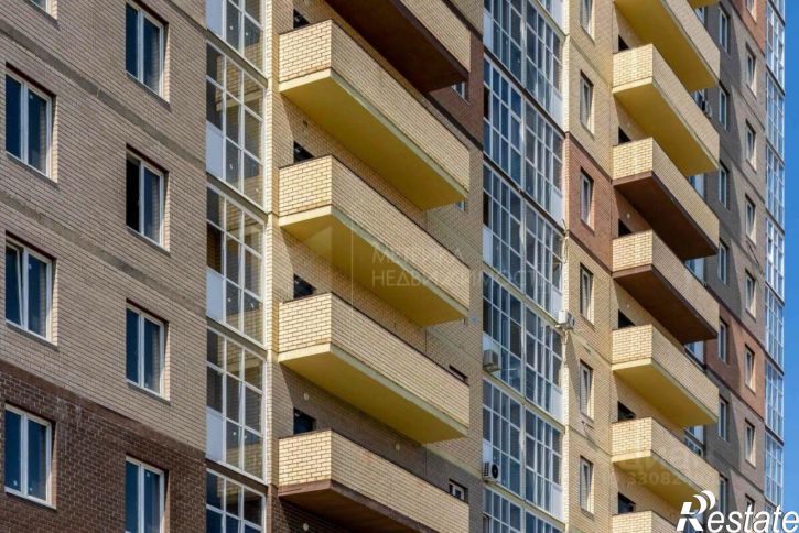 1-комн квартира улица Защитников Отечества, 42,  д. 42