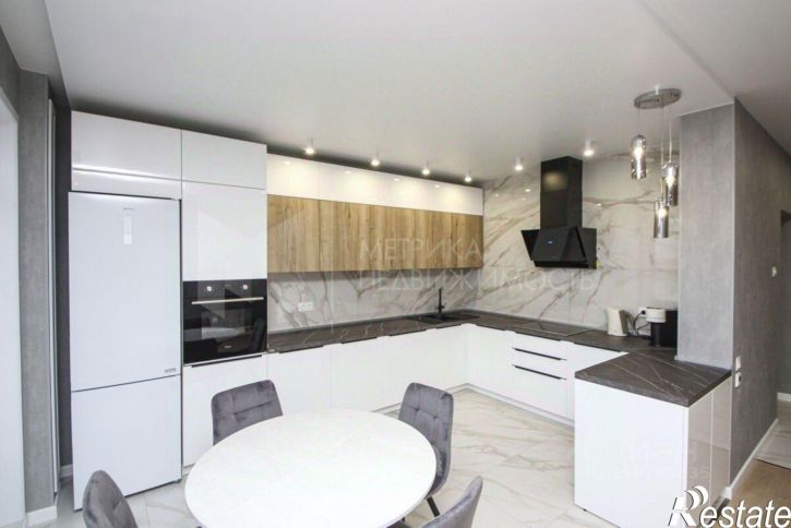3-комн квартира улица Пожарных и спасателей, 5,  д. 5