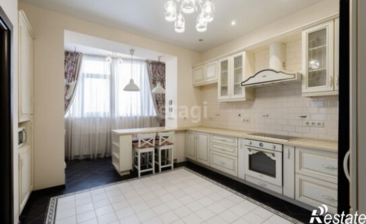 3-комн квартира улица Малыгина, 90,  д. 90